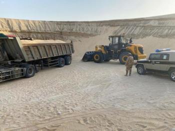ضبط معدات خالف أصحابها تعليمات نهل الرمال بالشرقية
