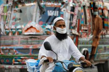 باكستان: ارتفاع إصابات كورونا إلى 132 ألف حالة