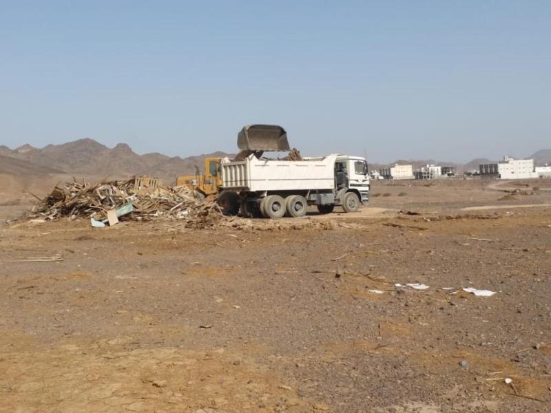 رفع 27 ألف متر مكعب مخلفات بناء بالمدينة المنورة
