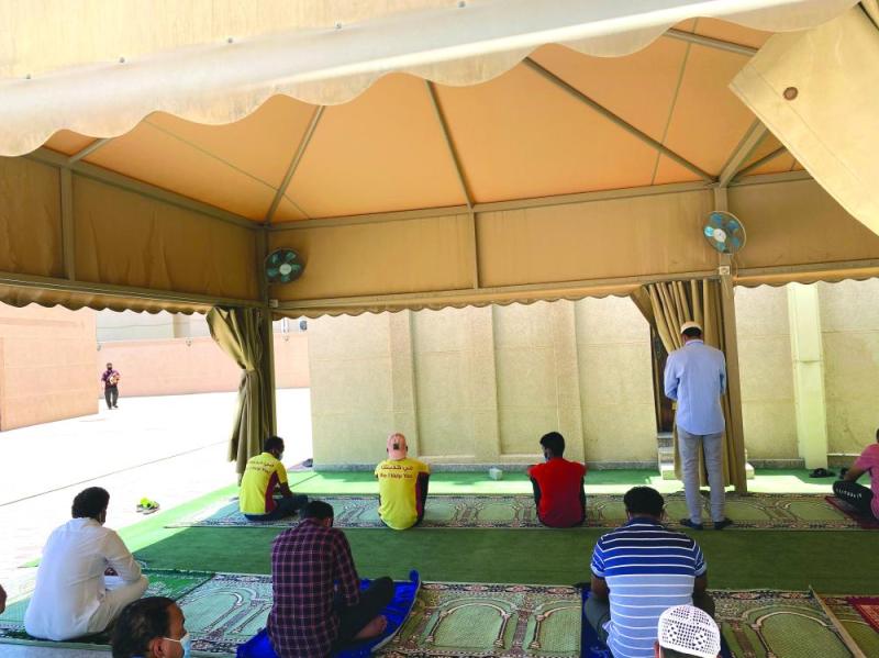 الجمعة الثالثة.. إجراءات صارمة لوقاية المصلين