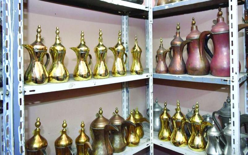 «الدلال».. تراث يرمز للضيافة في حائل منذ قرن
