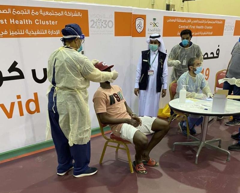 الشباب يفحص لاعبيه قبل العودة
