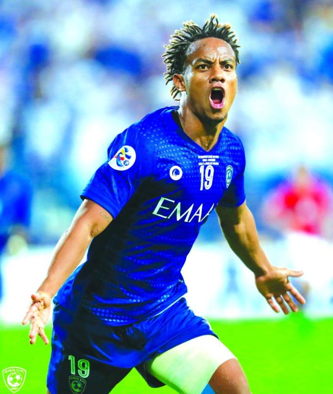 عزل منزلي لأجانب الهلال