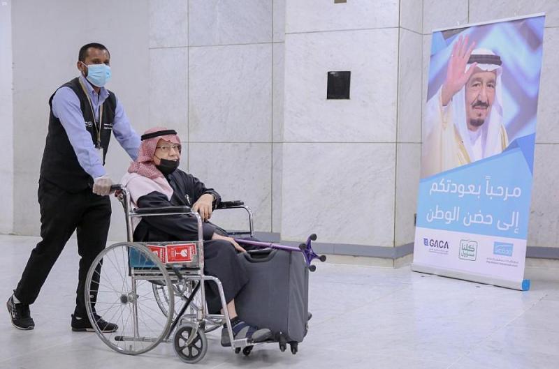 إعادة العالقين بالخارج.. رسائل فخر واعتزاز بالوطن
