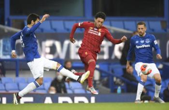 في غياب محمد صلاح.. ليفربول يكتفي بالتعادل مع إيفرتون