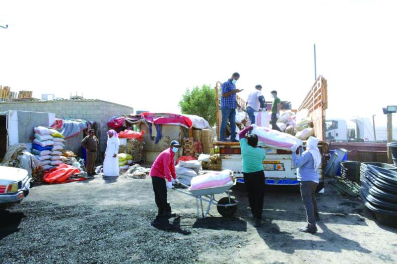 مصادرة 40 طن حطب محلي بالأحساء