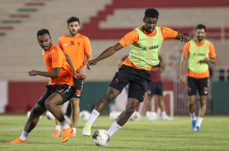 انطلاق تدريبات الاتفاق تحت شعار نعود بحذر