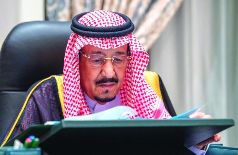 تمديد خدمات شاغلي بعض الفئات الوظيفية بعد التقاعد