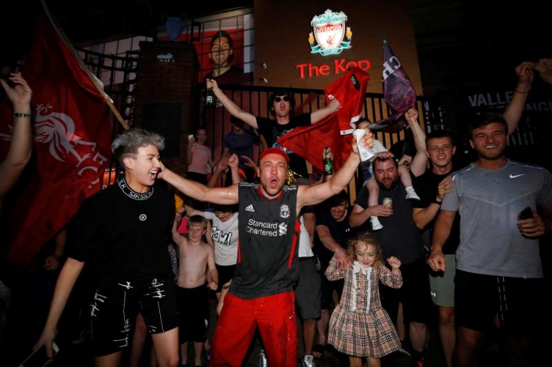 ليفربول  يتوج  لقب الدوري الإنجليزي للمرة الـ19 في تاريخه
