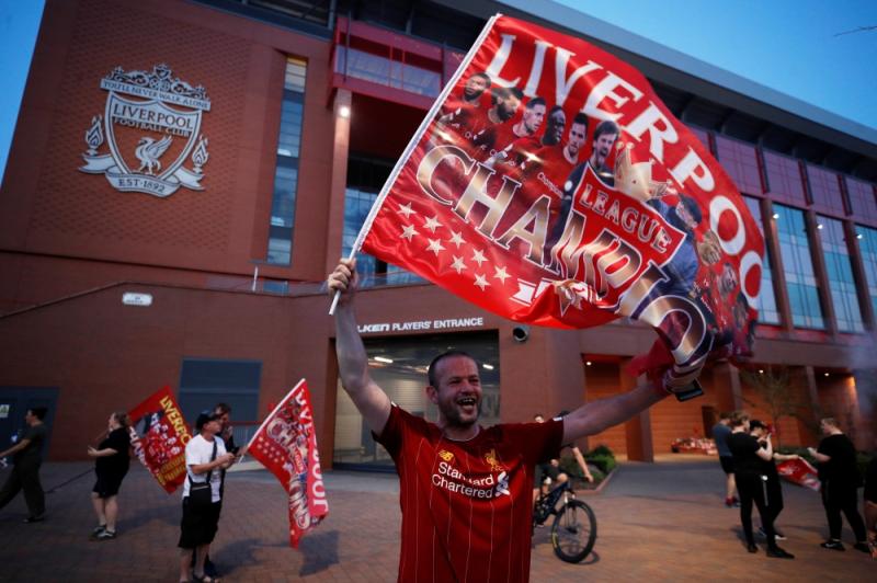 ليفربول  يتوج  لقب الدوري الإنجليزي للمرة الـ19 في تاريخه