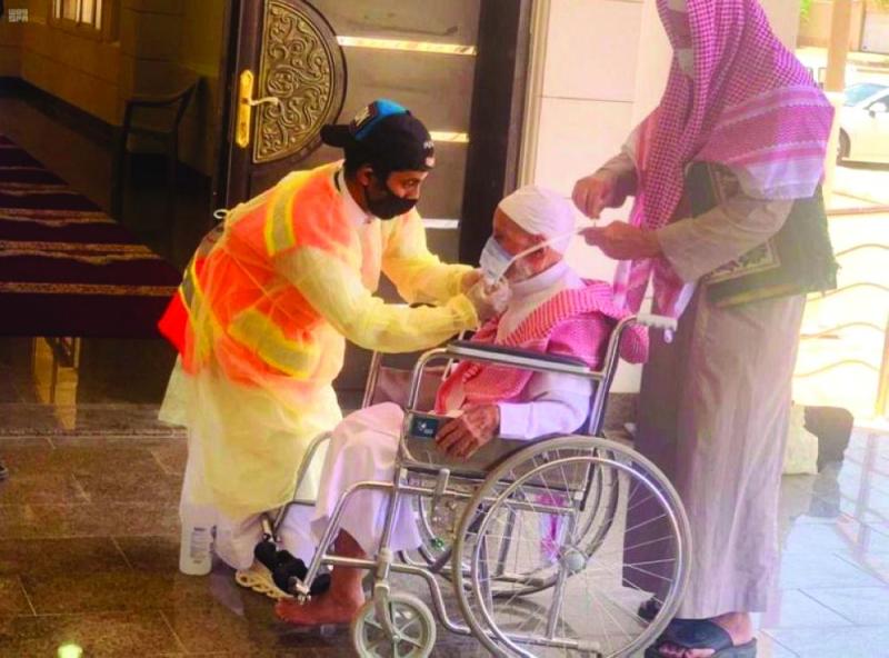 فرز بصري وفحص أولي في 33 جامعا بالرياض