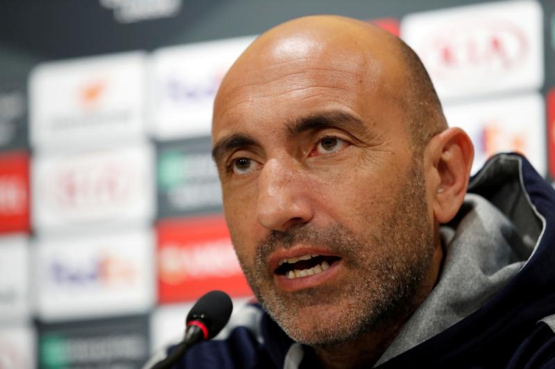 إسبانيول يقيل مدربه قبل مواجهة ريال مدريد