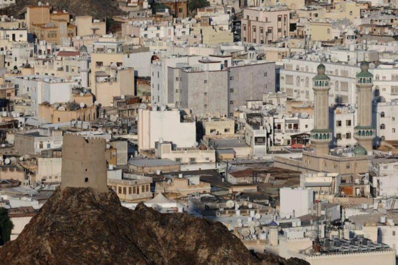 1366 إصابة بفيروس كورونا في سلطنة عُمان