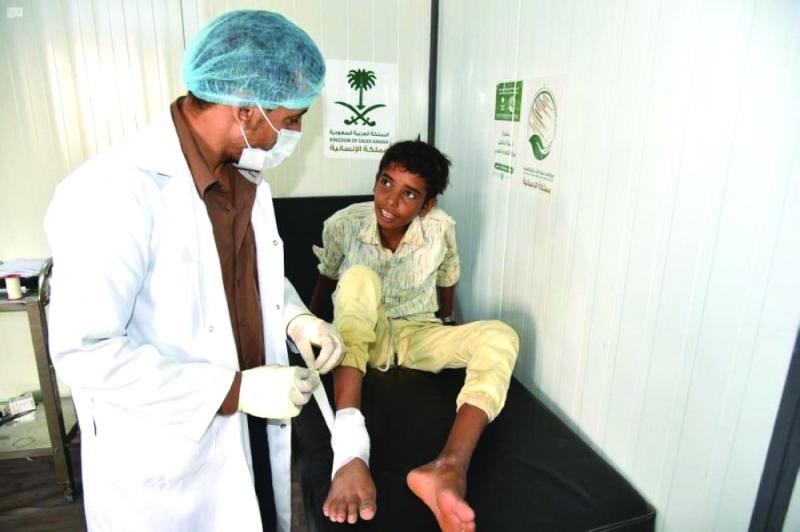 خدمات طبية لعلاج 354 يمنيا في عبس