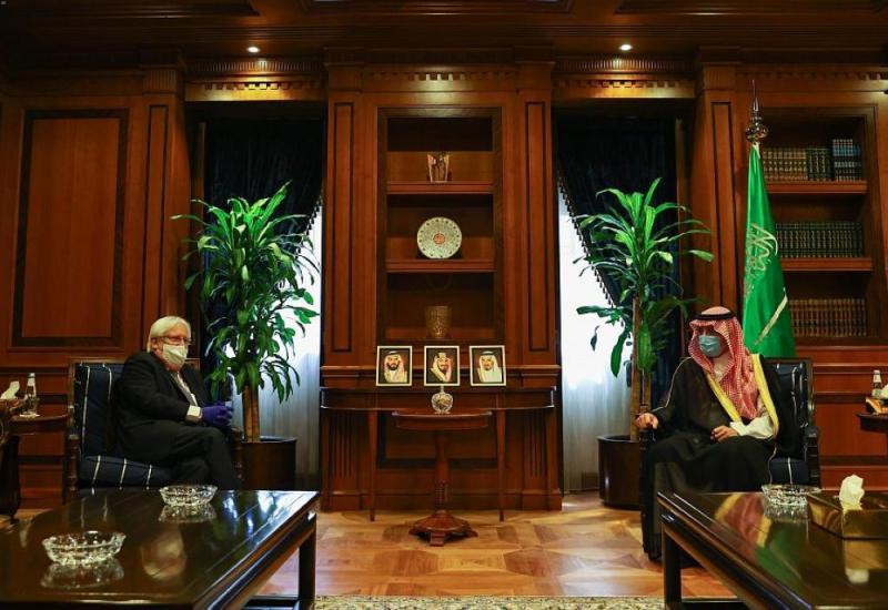 «الجبير» يبحث مع «غريفيث» المستجدات على الساحة اليمنية