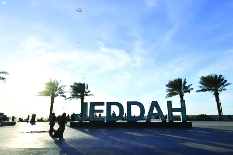 «العروس».. تفتح ذراعيها للزائرين