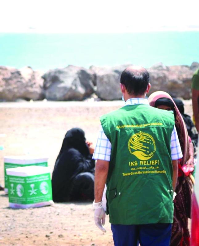 مساعدات غذائية لـ400 أسرة يمنية