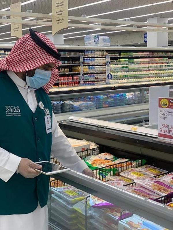 التجارة تنفذ 5 آلاف جولة وتضبط 678 مخالفة في حائل والباحة