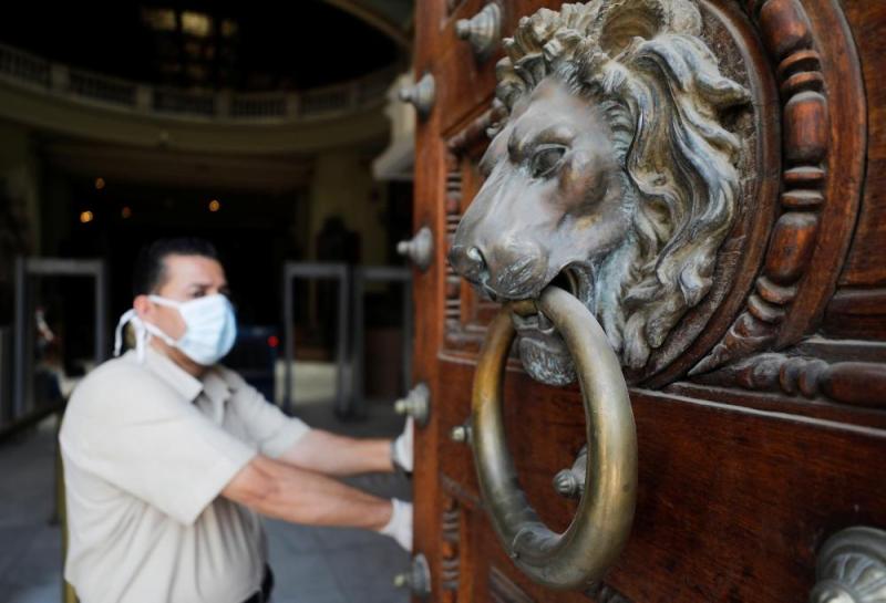 مصر: 1324 إصابة جديدة بكورونا و79 وفاة
