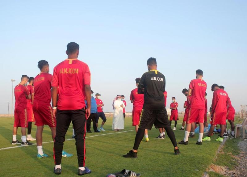 النجوم يستأنف التمارين بمشاركة 20 لاعبا