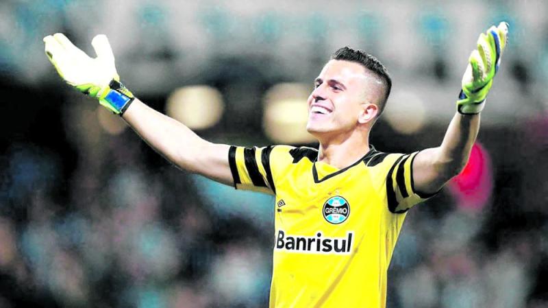 «خيل» يلتحق بتدريبات الاتحاد وجروهي ينتظر نتيجة الفحص