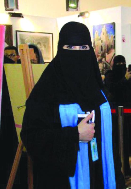 الفن التشكيلي يفتقد لأكاديميات وصالات عرض دائمة