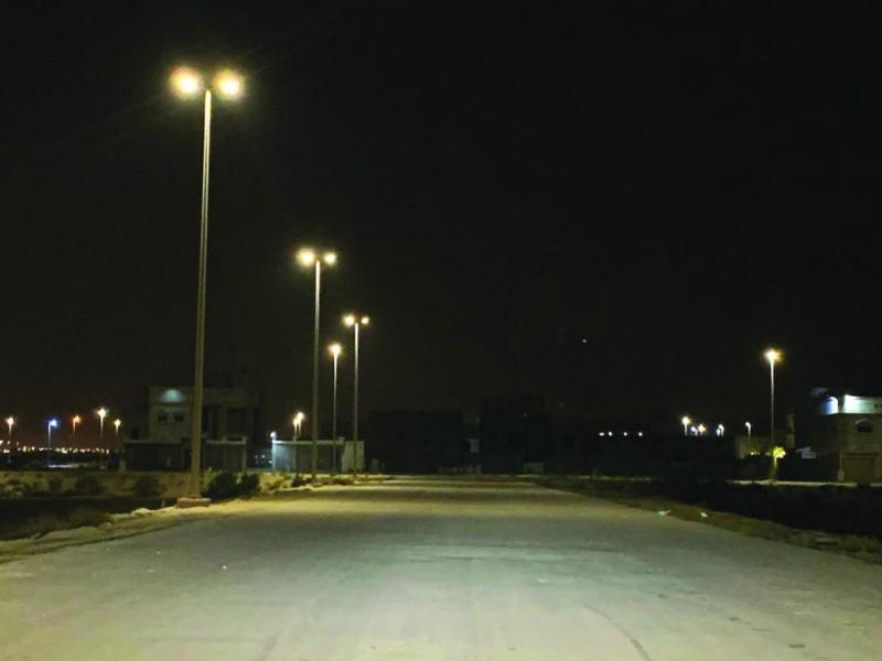 تأهيل 158 عمود إنارة بـ«العقيق»