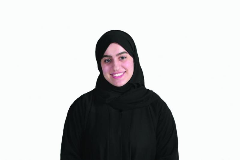 25 متسابقا «عن قرب»