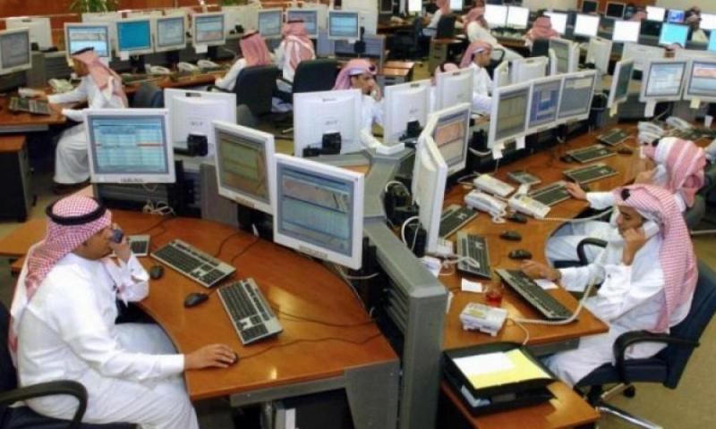 توظيف السعوديين بعقود عمل مرنة الشهر المقبل