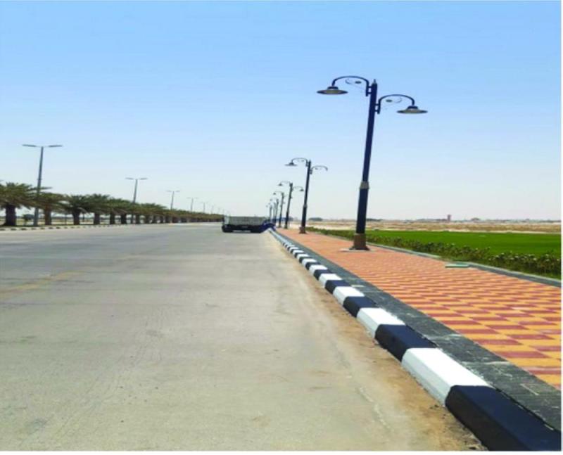 صبغ أكتاف الطرق بجوف بني هاجر