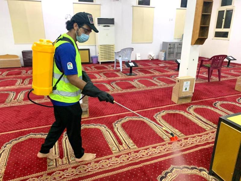 تعقيم 23 مسجدا وجامعا بالعيون
