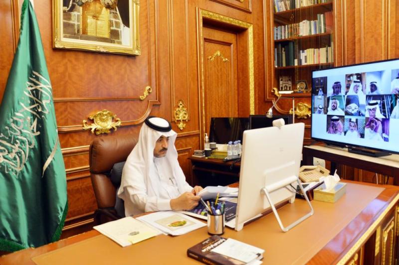 «الشورى» يطالب بإدراج حقوق الأسرة بالمناهج التعليمية
