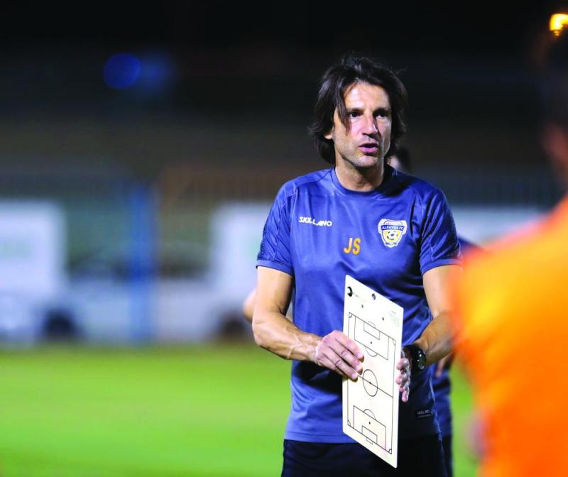 سيماو يبدأ التحضير لمواجهة الهلال