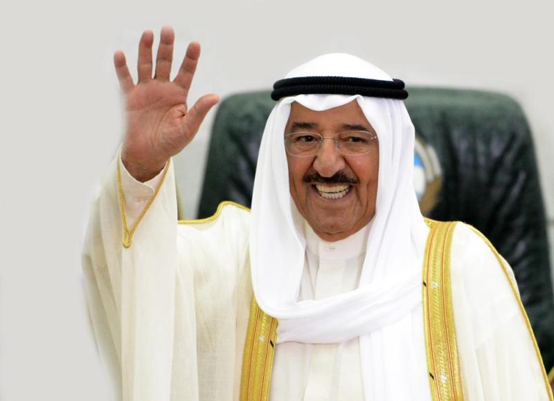 أمير الكويت يجري عملية جراحية ناجحة