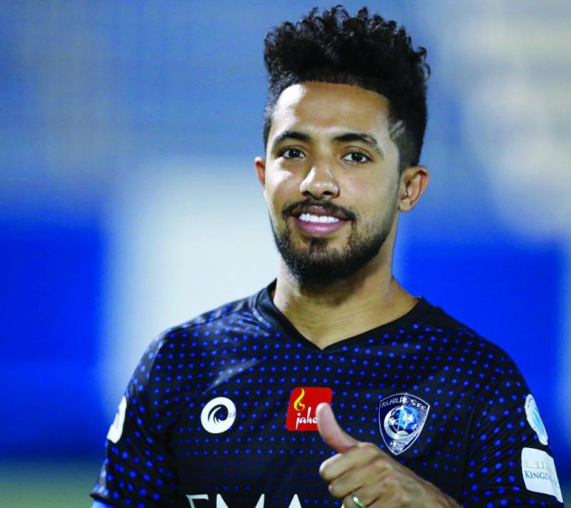 لوشيسكو.. يفرض برنامجا لياقيا لتجهيز كاريلو وهتان انتظار