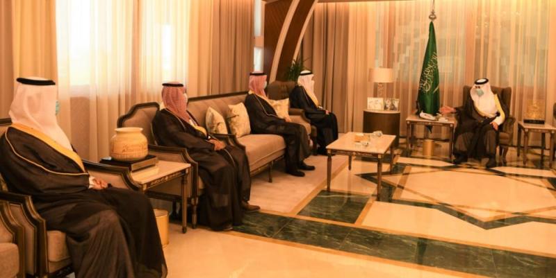 أمير الشرقية : ضرورة توسيع قاعدة خدمات 