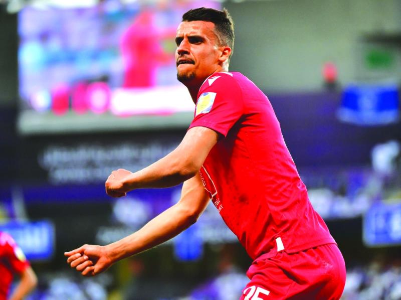 نصف مليون دولار تفصل الاتفاق عن «عريبي»..!!