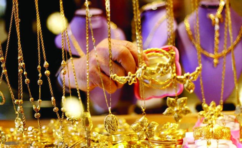 تطبيق القيمة المضافة على «التصنيع» يعيد البريق للذهب المحلي