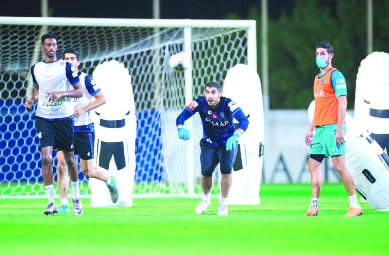 كاريلو ينعش تدريبات الهلال اليوم