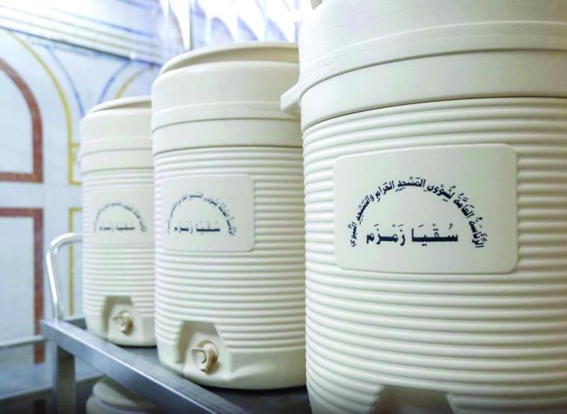 بئر زمزم.. معجزة النبع المتدفق