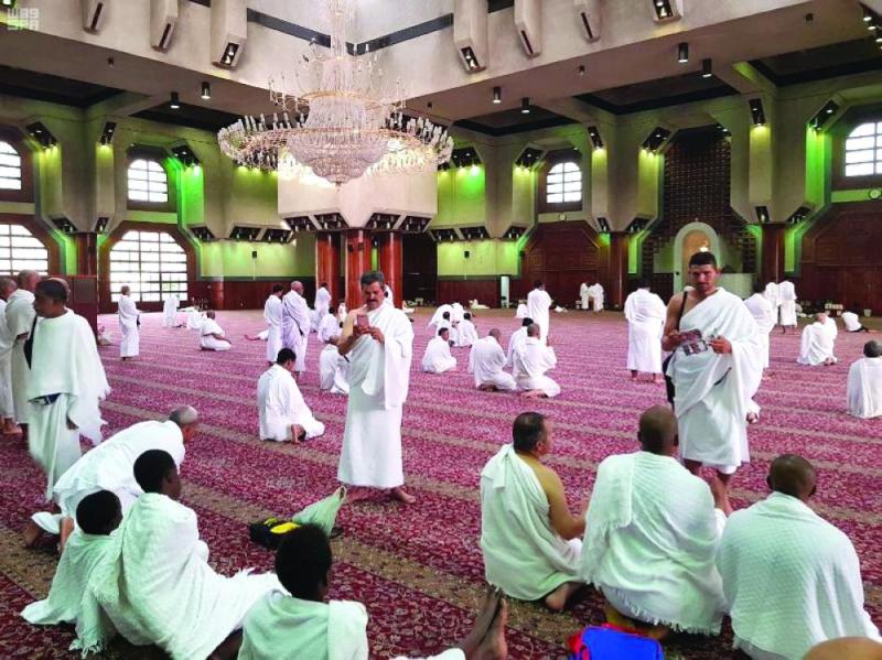 مسجد التنعيم.. معلم مميز يقصده الحجاج والمعتمرون