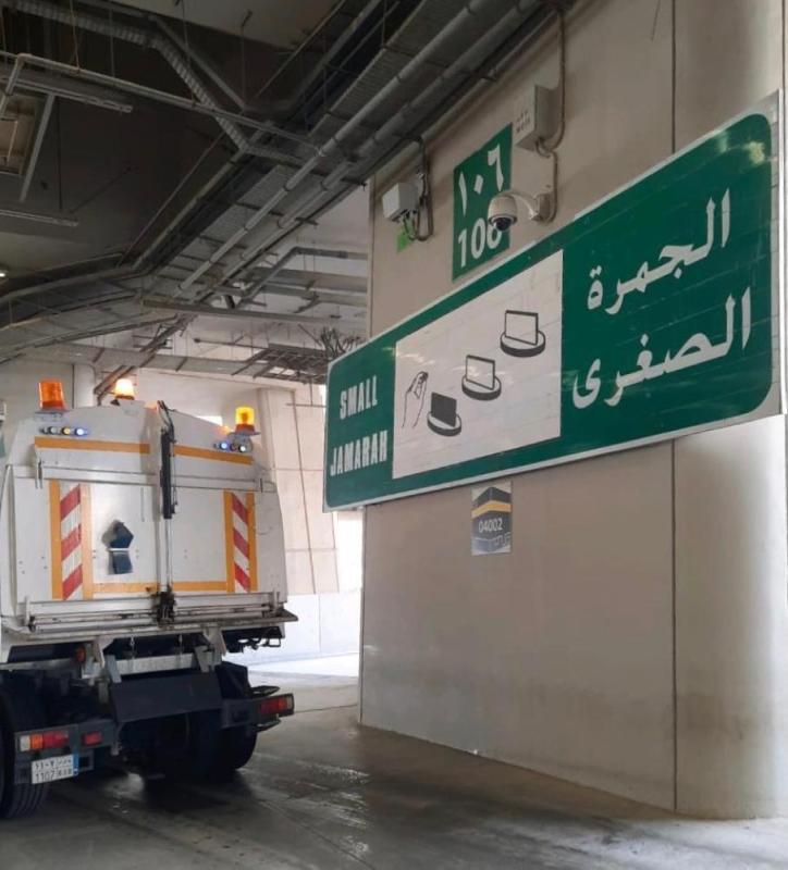 تهيئة جسر الجمرات بمنى لاستقبال الحجاج