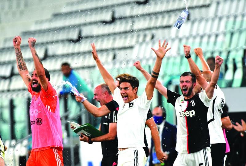 الاسكوديتو والسيدة العجوز.. عشق متبادل!!