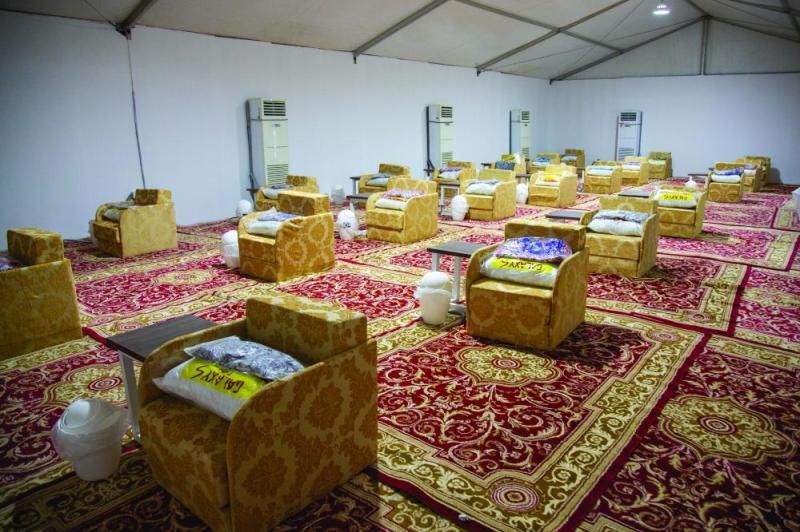 اليوم.. حجاج 160 دولة يتضرعون بالدعاء في عرفة