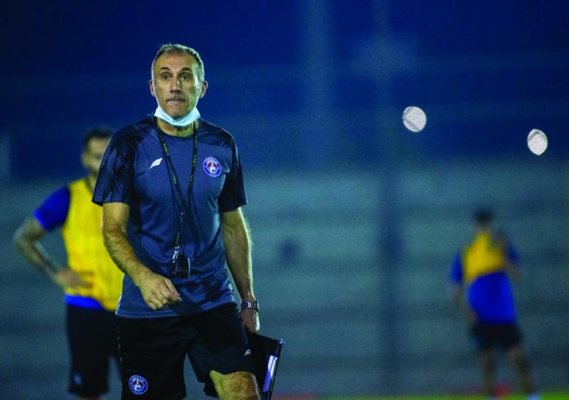 العدالة يحتفل مع لاعبيه والرئيس: ركزوا على الاتفاق