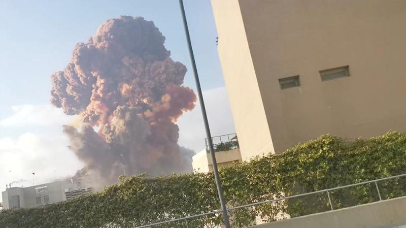 «عون» يوجّه بالعمل على معالجة تداعيات انفجار بيروت