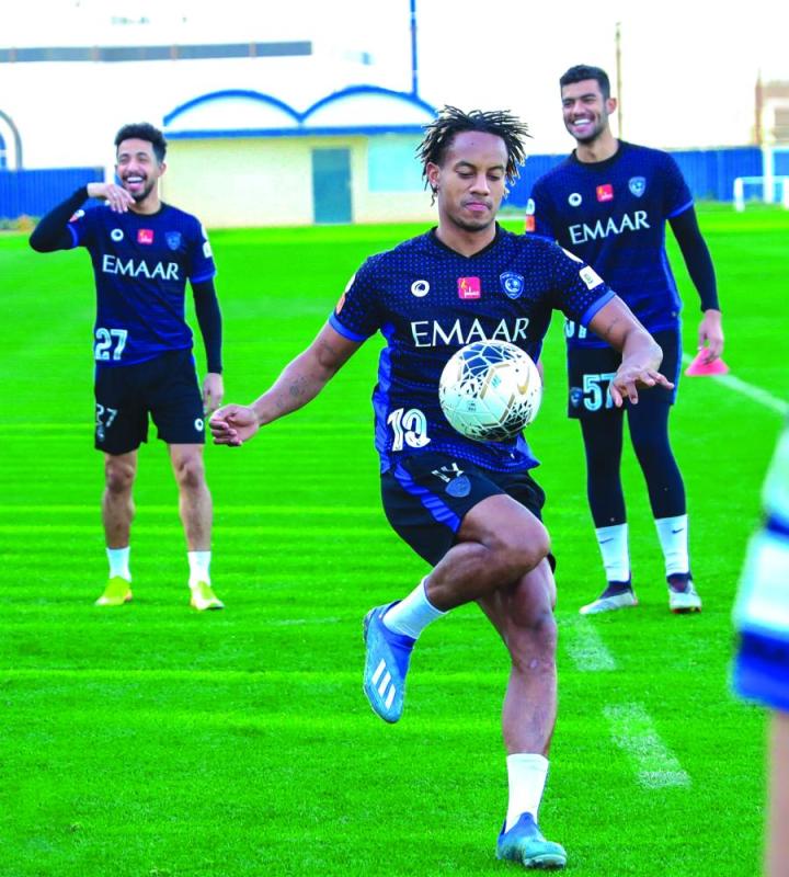 394 مليون ريال على أرضية درة الملاعب !!