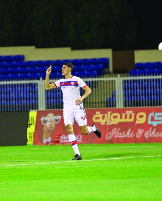 أبها يدخل الاتحاد النفق المظلم