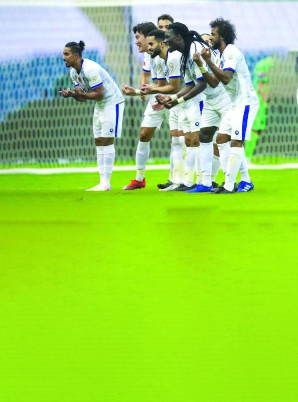 انفرد يا بطل.. الصدارة لك محل!!