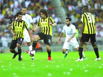 هل ينهى العميد العقدة بعد 3055 يوما؟